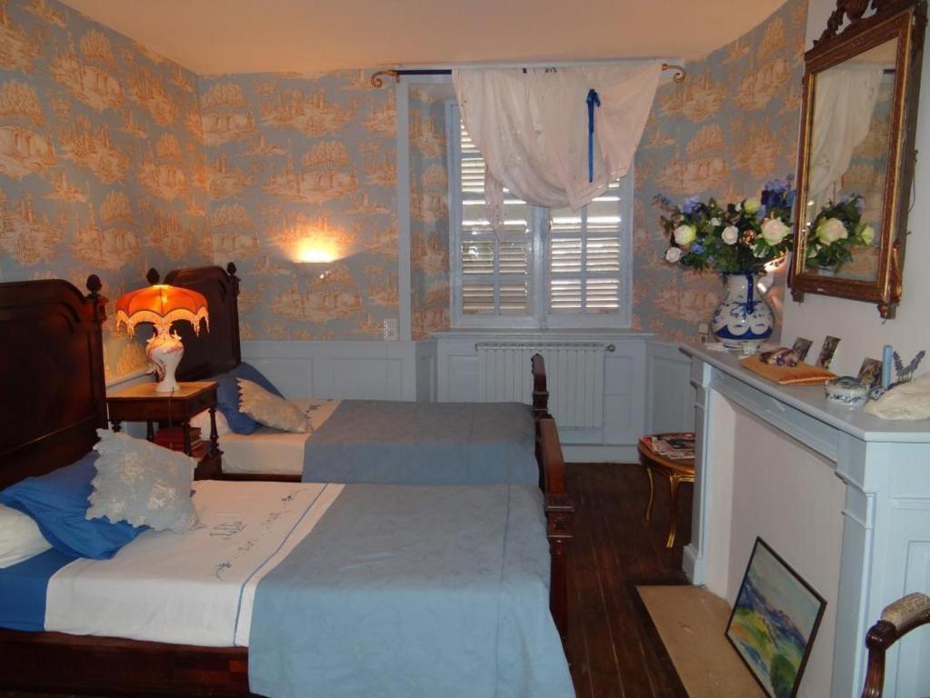 Domaine De La Dame De Lauriere Bed and Breakfast Solignac Habitación foto